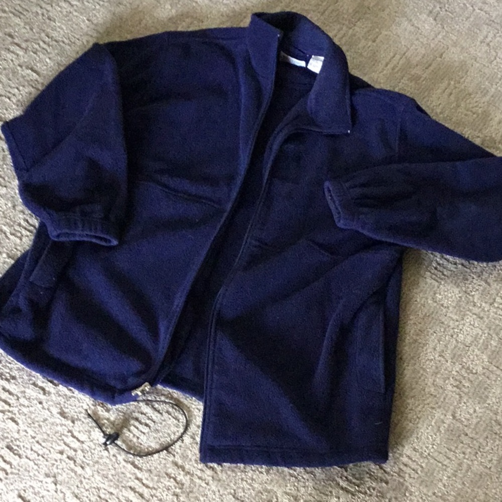 Whitefish Bay Navy fleece size L jacket